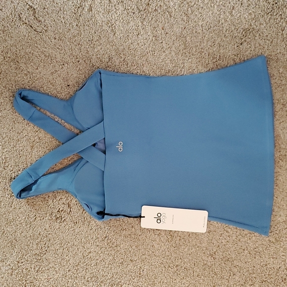 NWT Alo Yoga Elevate Tank - Picture 4 of 10